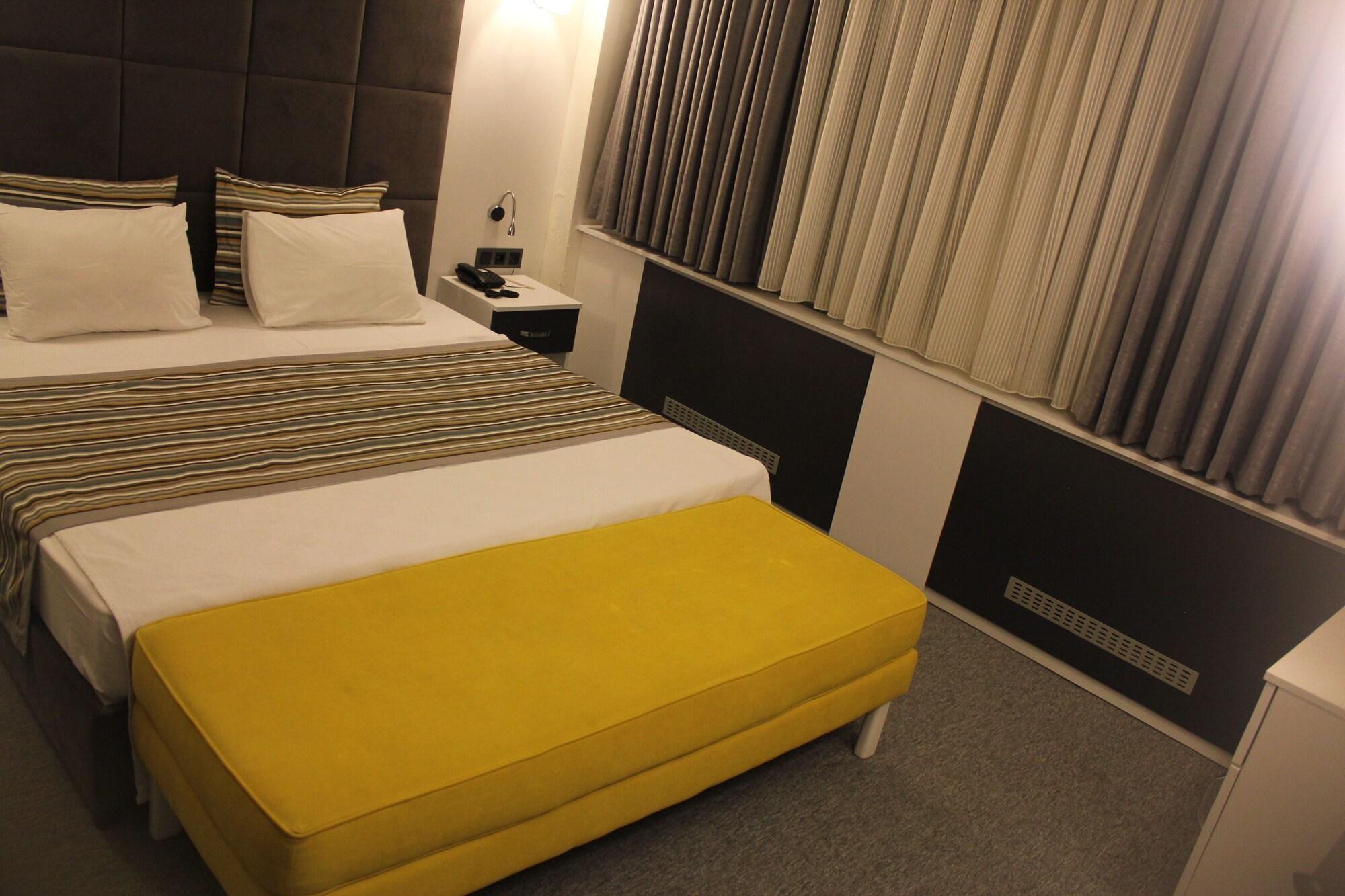 Taksim Hotel Istanboel
